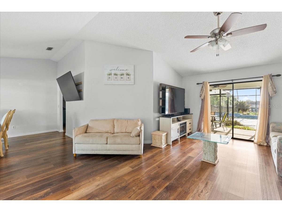 905 Stratford Manor Drive Brandon FL 33510 TB8491880 image2