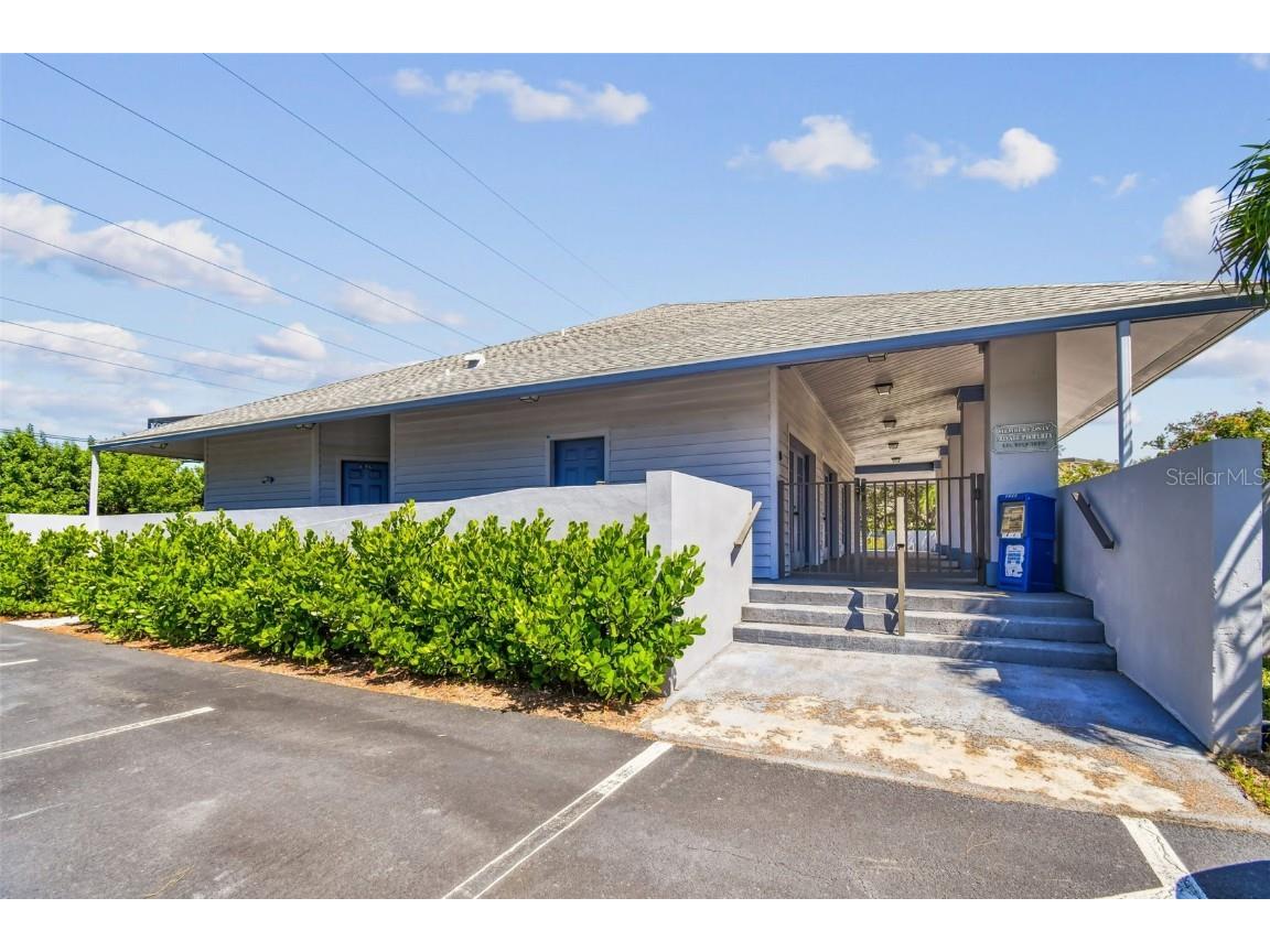 9050 Park Boulevard #1 Seminole FL 33777 TB8431736 image73