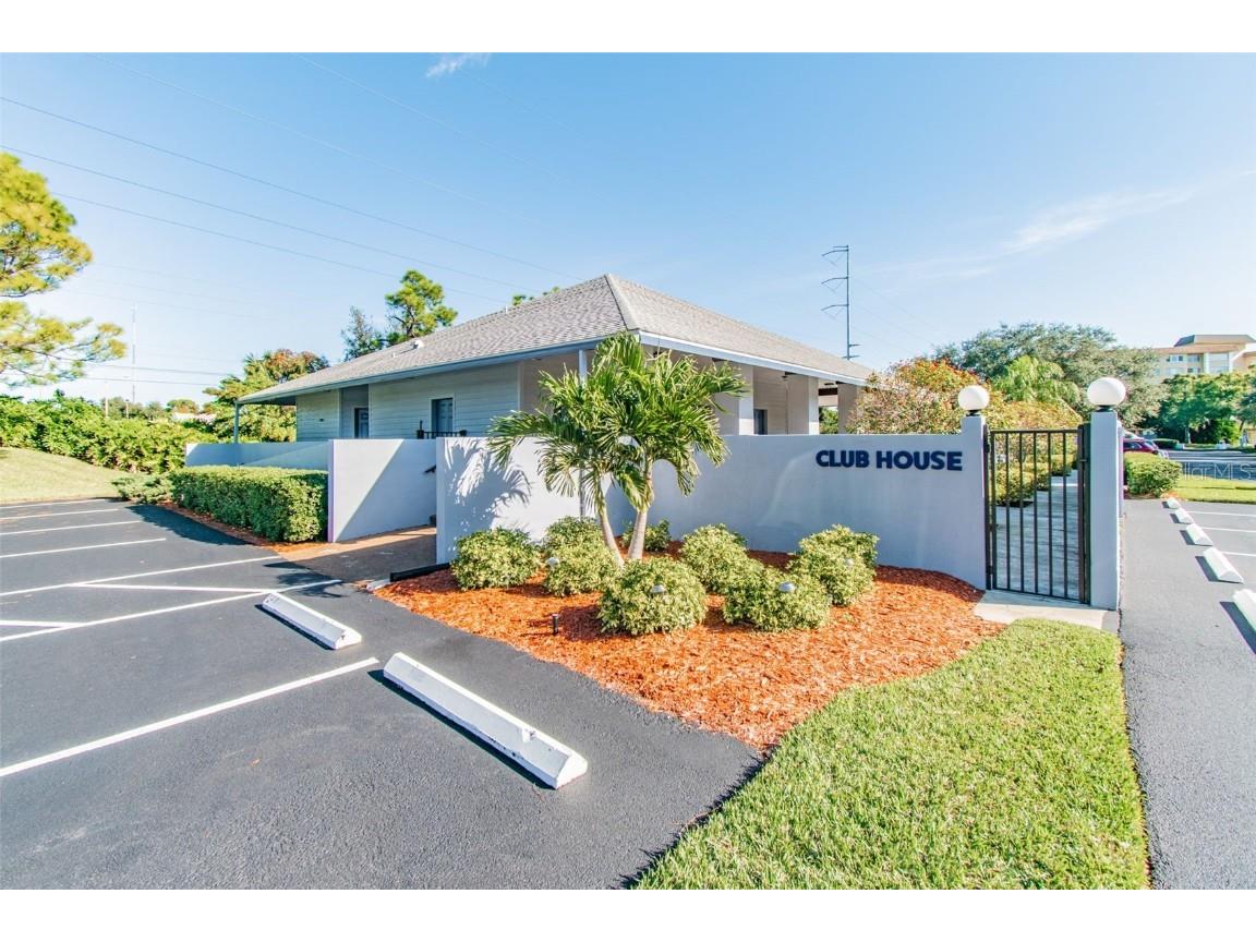 9050 Park Boulevard #1 Seminole FL 33777 TB8431736 image74