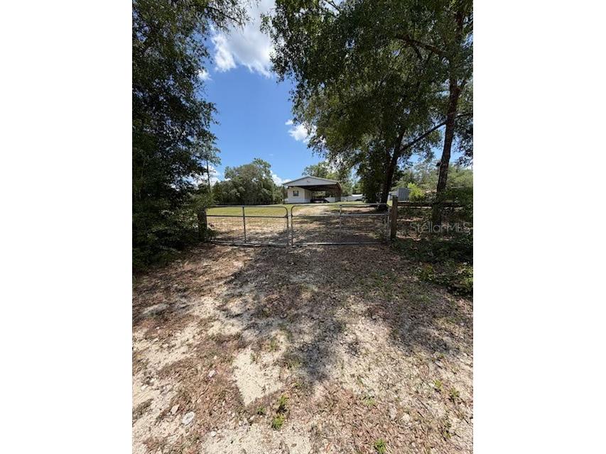 9050 SE 196th Terrace Ocklawaha FL 32179 OM727707 image22