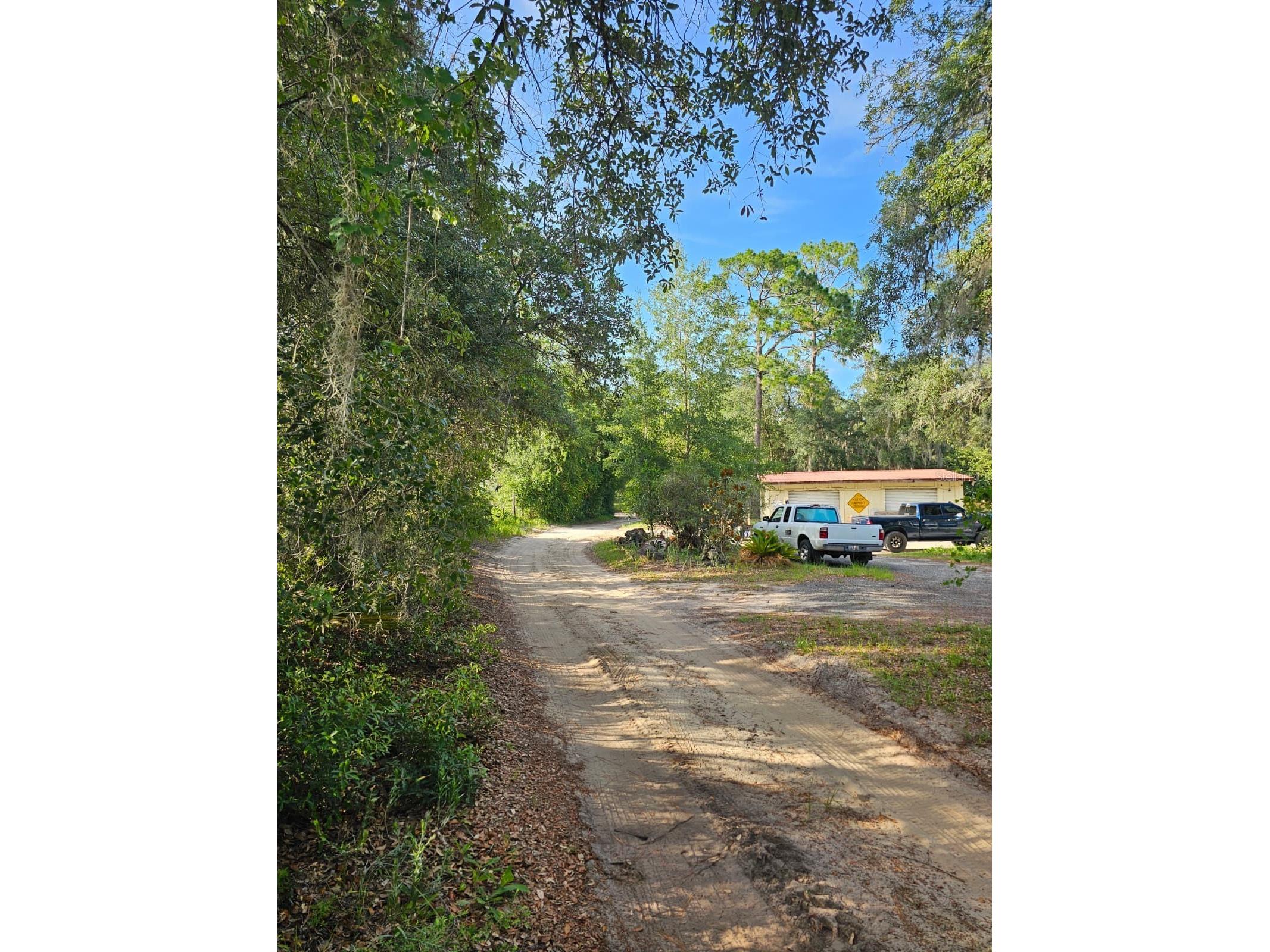 9050 SE 196th Terrace Ocklawaha FL 32179 OM727707 image32
