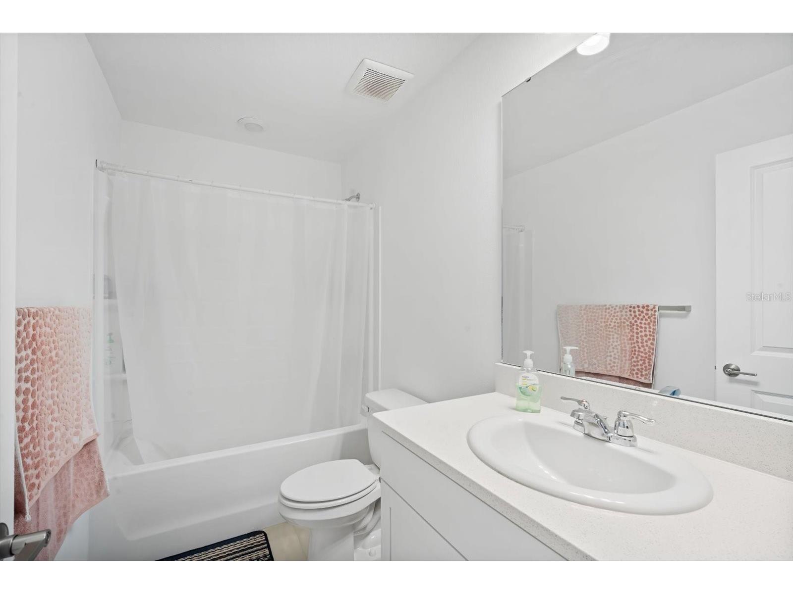 9052 Driven Snow Street Sarasota FL 34241 TB8464504 image17