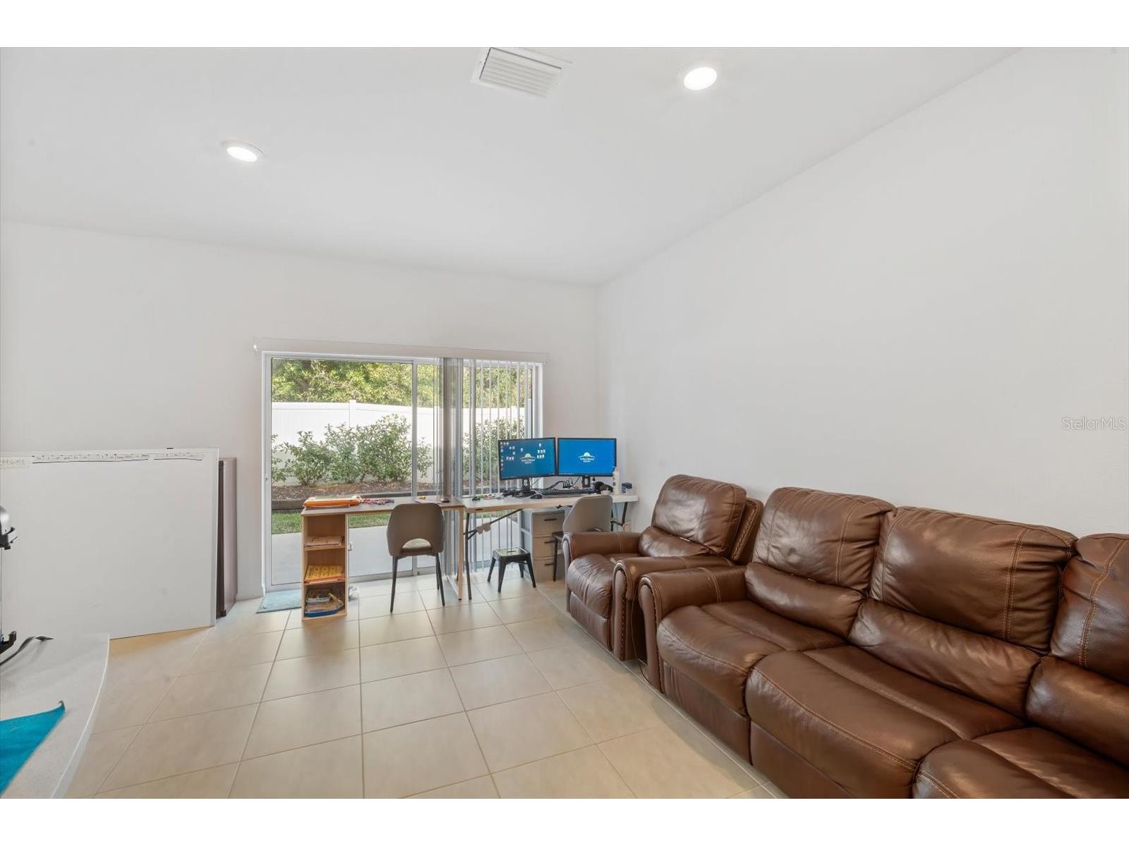 9052 Driven Snow Street Sarasota FL 34241 TB8464504 image6