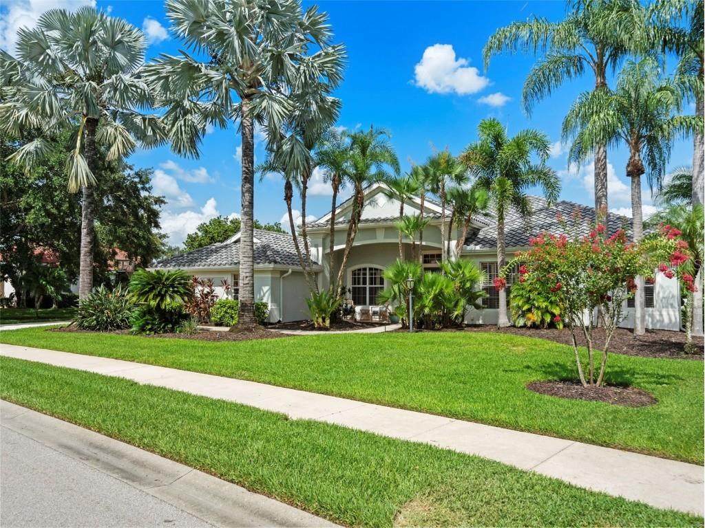 9052 Misty Creek Drive Sarasota FL 34241 A4634708 image1