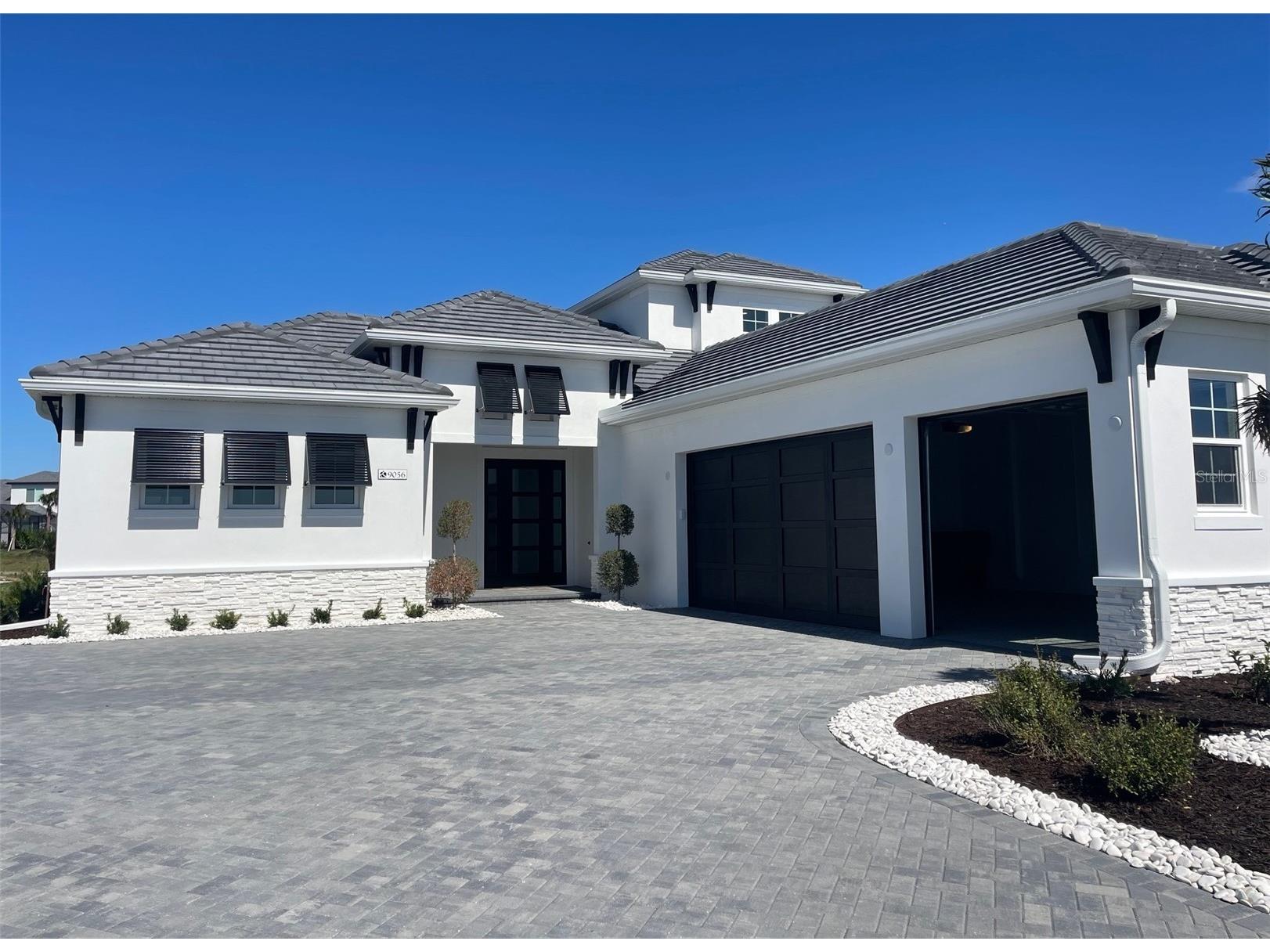 9056 Amber Pen Drive Sarasota FL 34240 J998261 image1