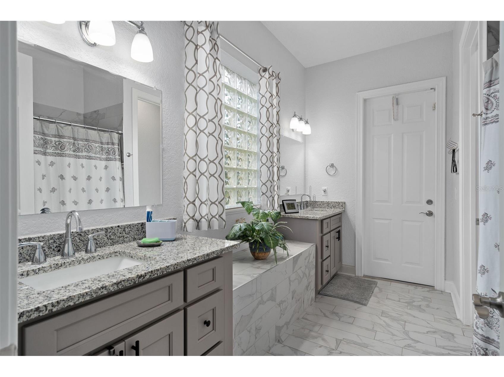 9057 Balmoral Mews Square Windermere FL 34786 O6390656 image25