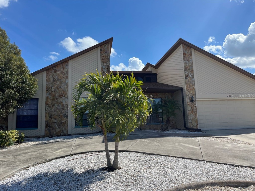 906 Chipaway Drive Apollo Beach FL 33572 T3428258 image1