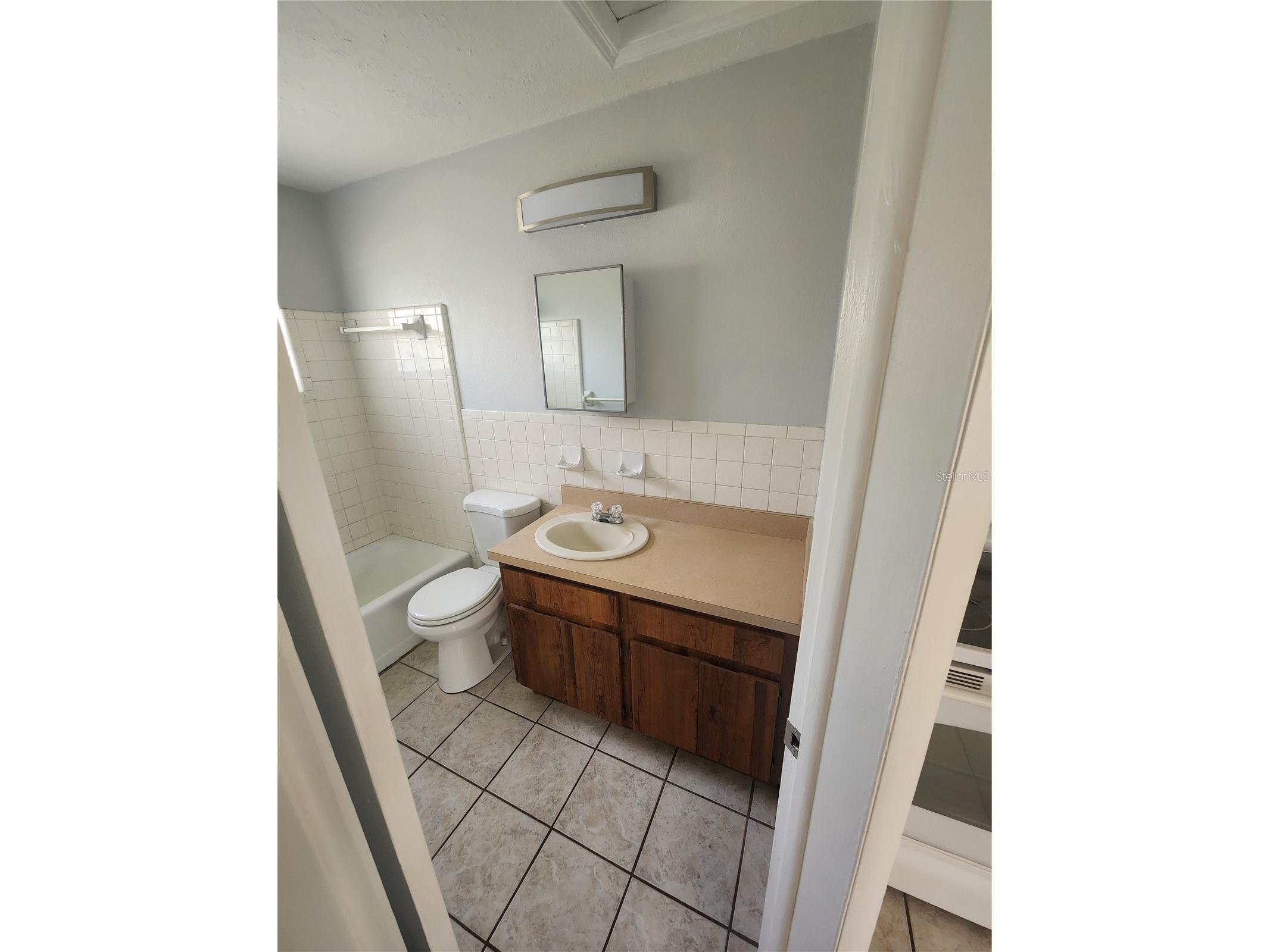 906 E 108th Avenue Tampa FL 33612 TB8486938 image7