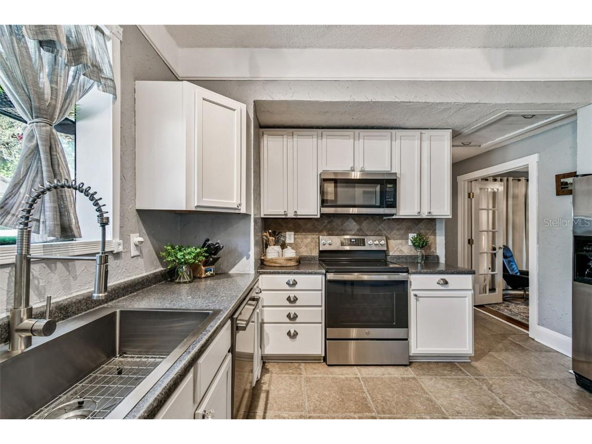 906 E Hamilton Avenue Tampa FL 33604 TB8439582 image17