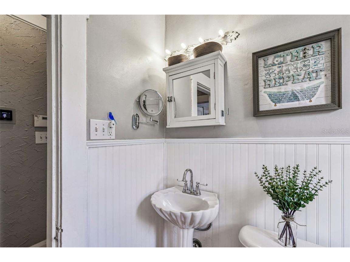 906 E Hamilton Avenue Tampa FL 33604 TB8439582 image23