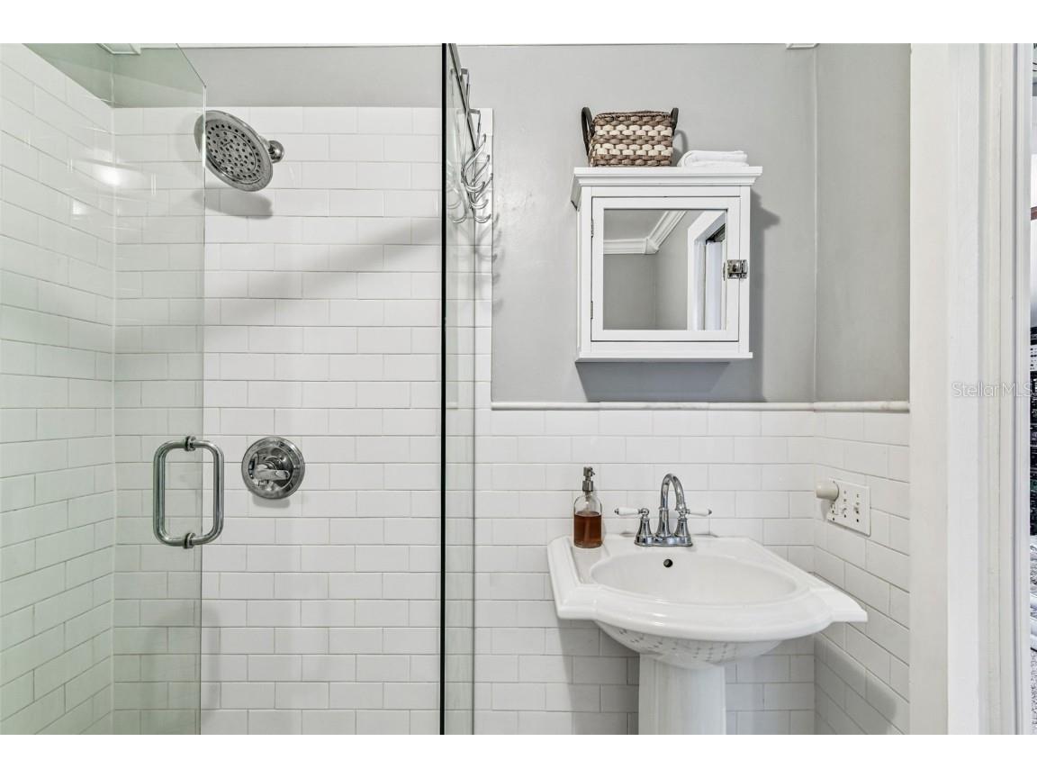 906 E Hamilton Avenue Tampa FL 33604 TB8439582 image30