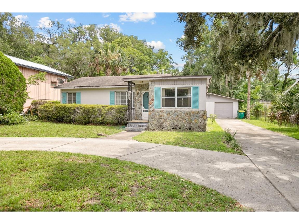 906 E Minnesota Avenue Deland FL 32724 V4931246 image1