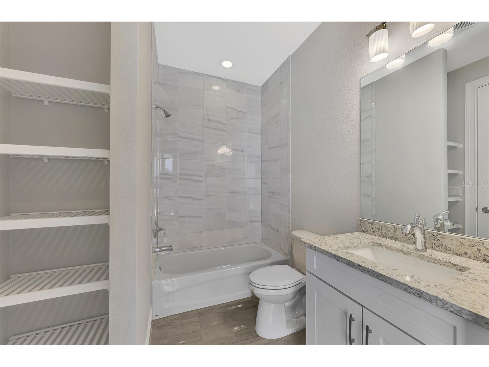 906 E Venice Avenue Venice FL 34285 A4677777 image31