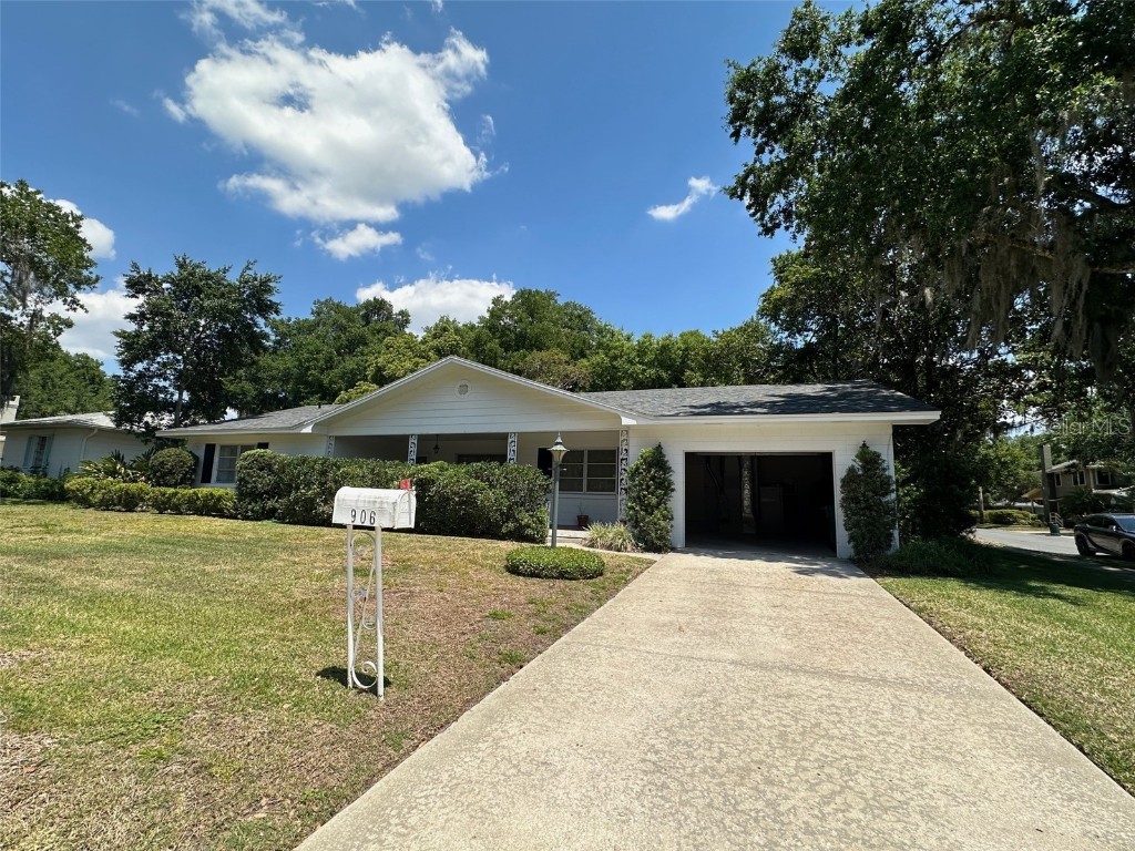 906 Helen St Mount Dora FL 32757 O6333287 image1
