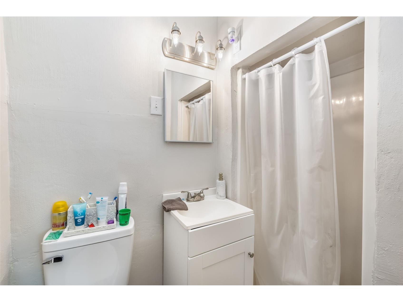 906 Magnolia Avenue Daytona Beach FL 32114 FC319089 image16
