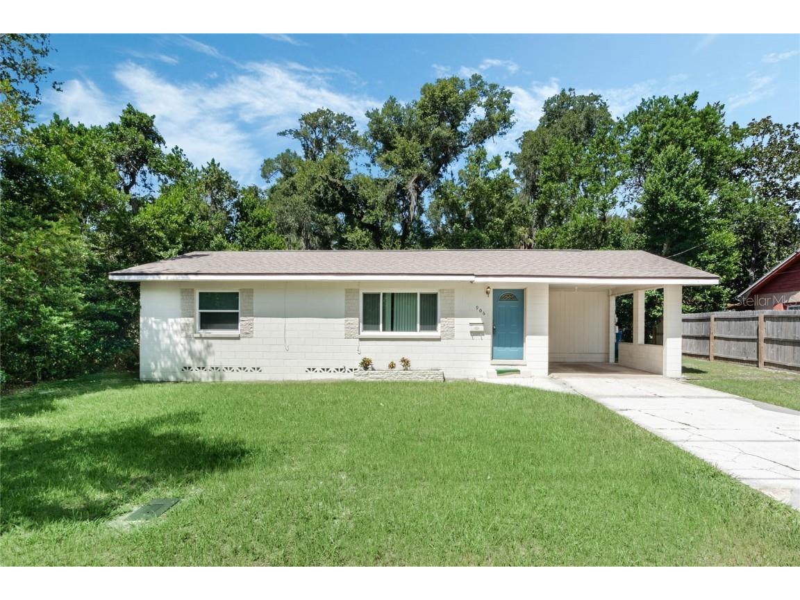 906 N Clara Avenue Deland FL 32720 V4931782 image1