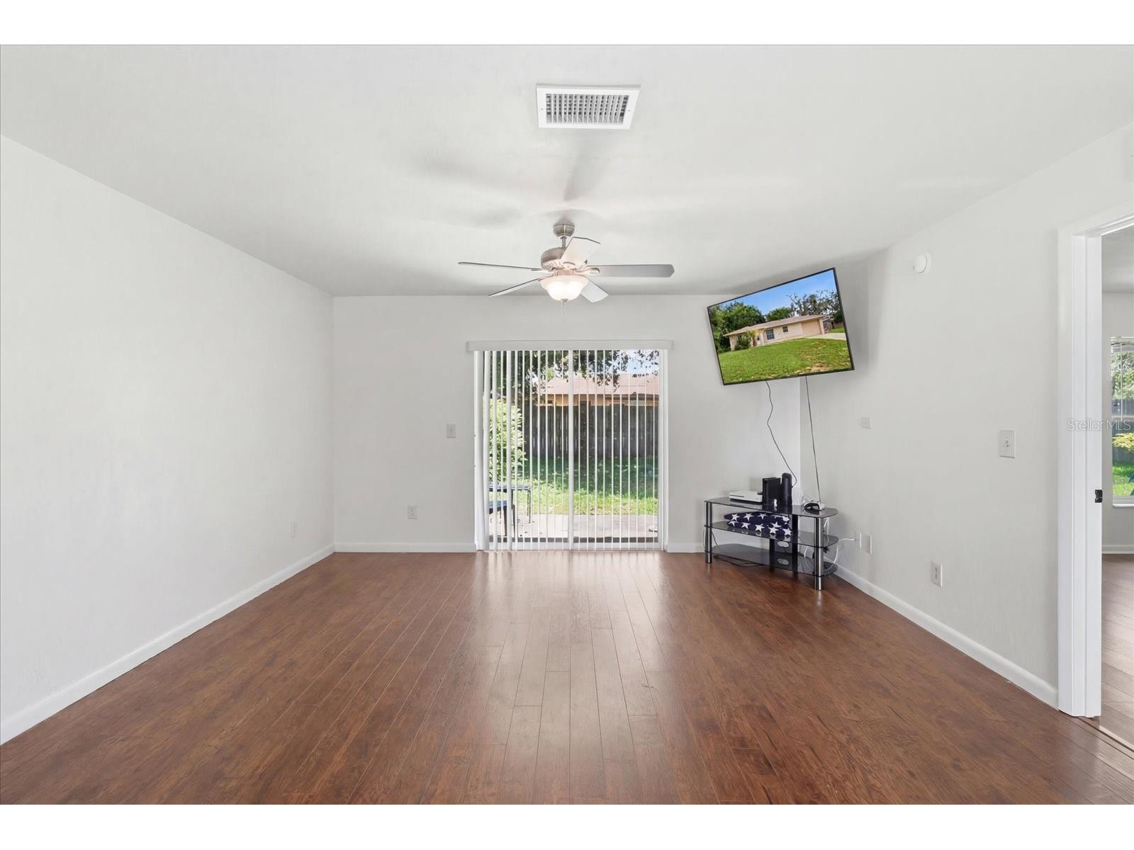 906 Oak Street Inverness FL 34452 OM726598 image9
