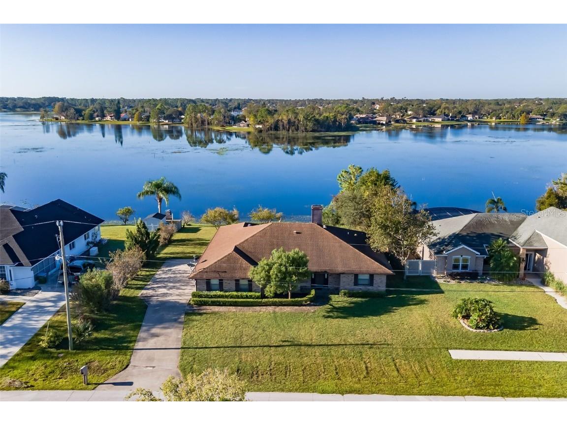 906 Prescott Boulevard Deltona FL 32738 - Louise Lake O6084825 image1