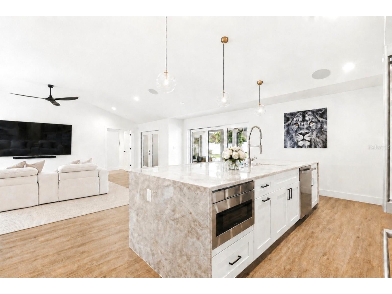 906 Samy Drive Tampa FL 33613 TB8520492 image10