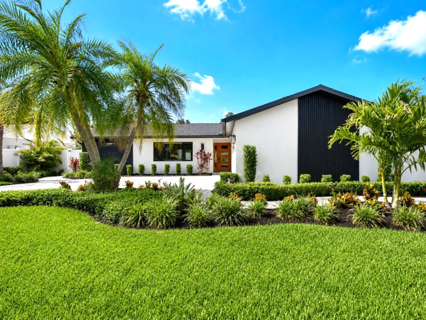 906 Samy Drive Tampa FL 33613 TB8520492 image3