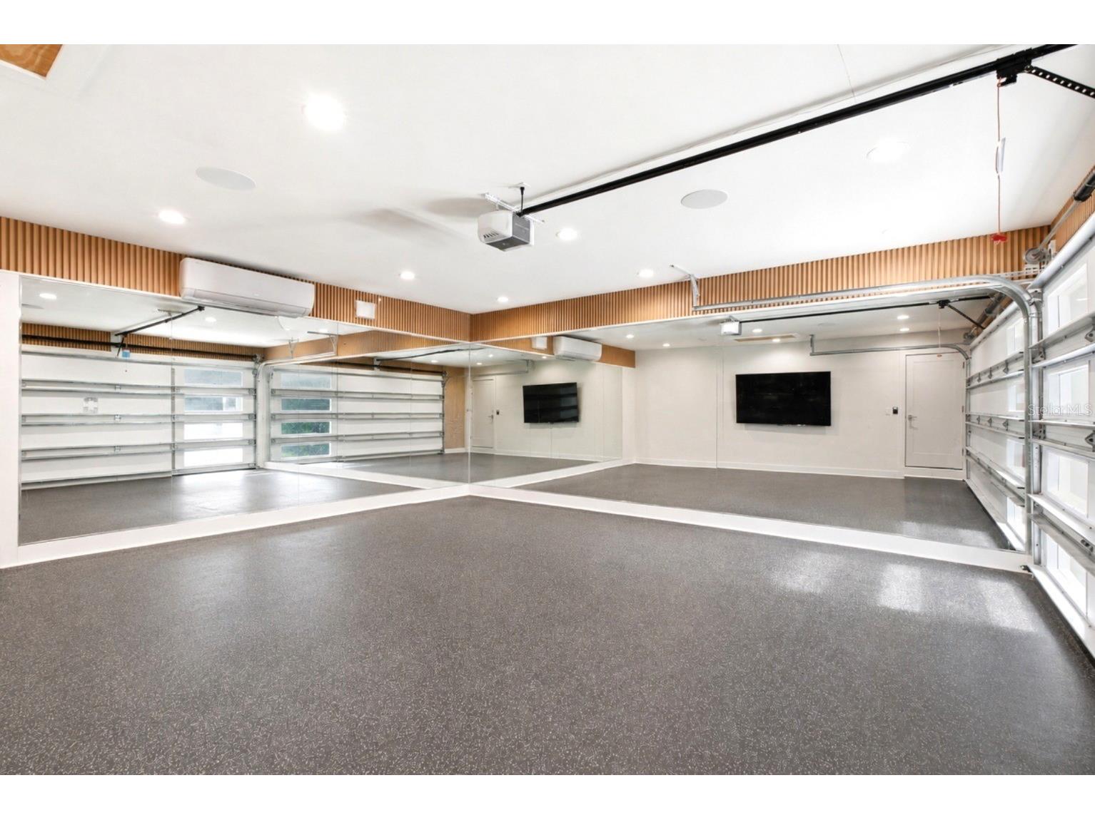 906 Samy Drive Tampa FL 33613 TB8520492 image38