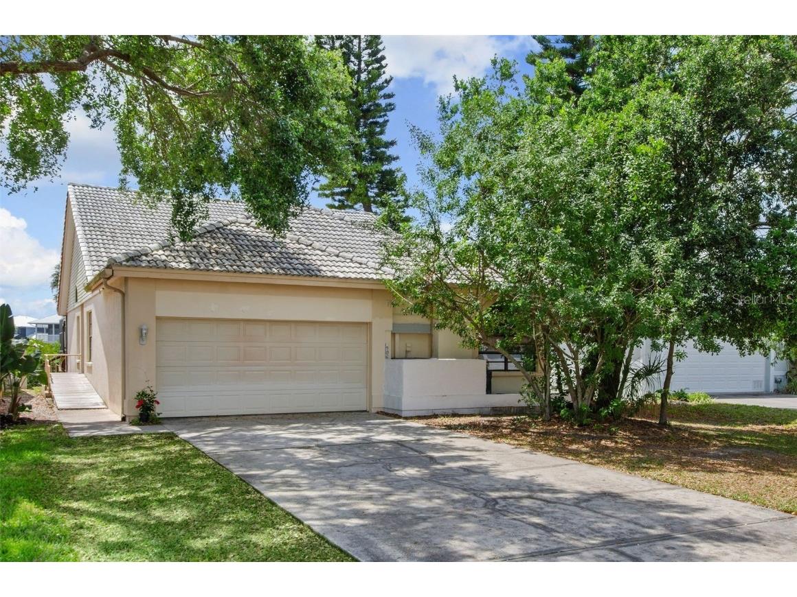 906 Shagos Drive Apollo Beach FL 33572 T3364465 image1