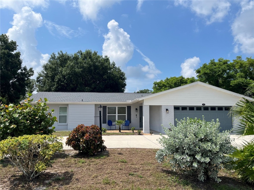 906 Southern Pine Lane Sarasota FL 34243 A4617955 image1