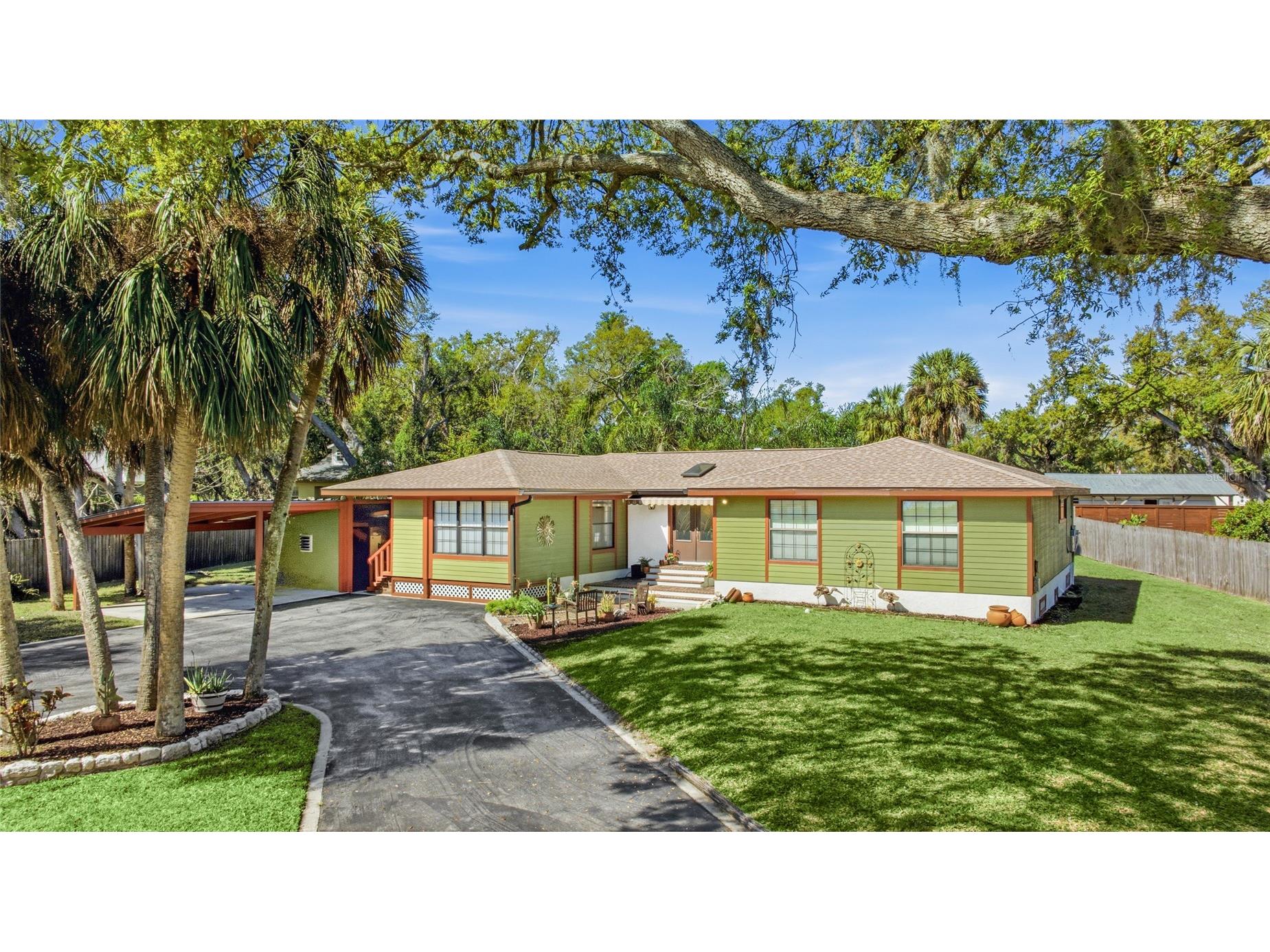906 Tropical Drive Bradenton FL 34208 A4686030 image1