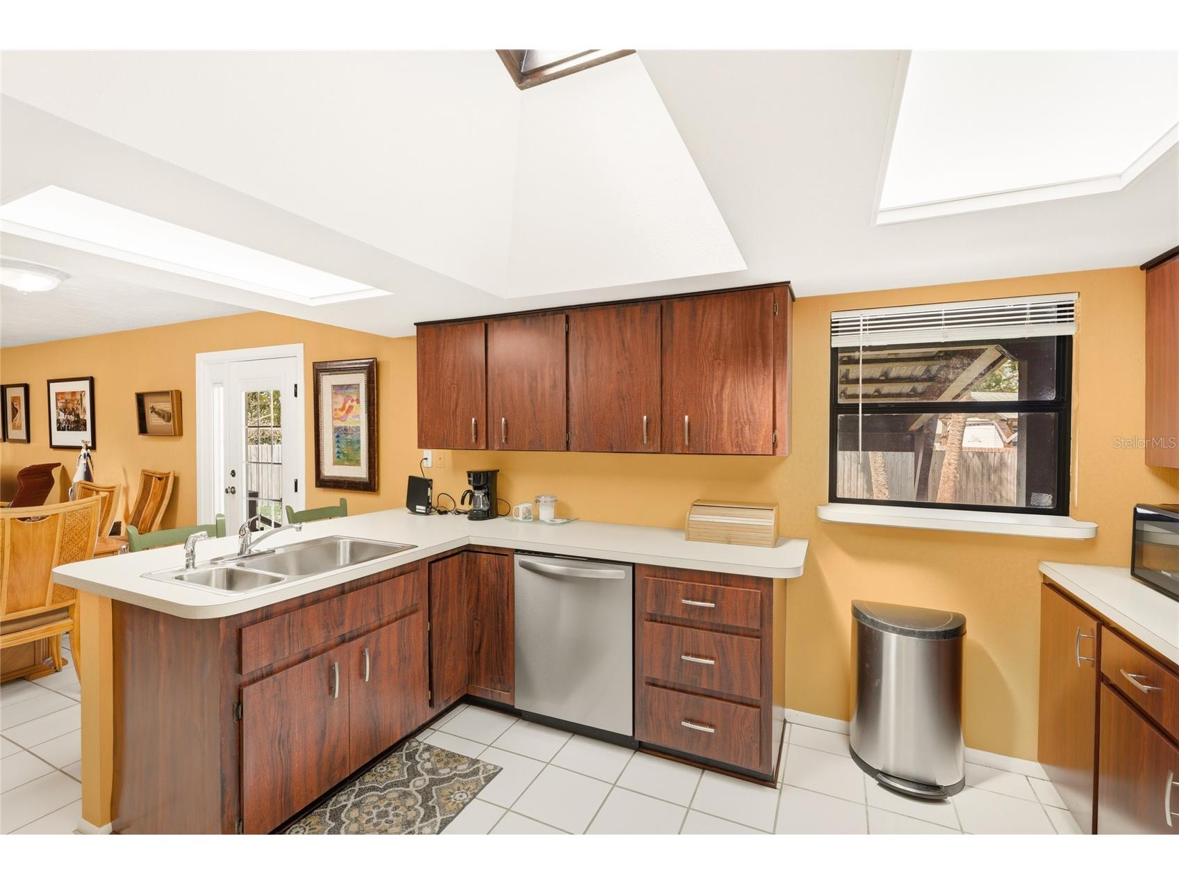 906 Tropical Drive Bradenton FL 34208 A4686030 image15