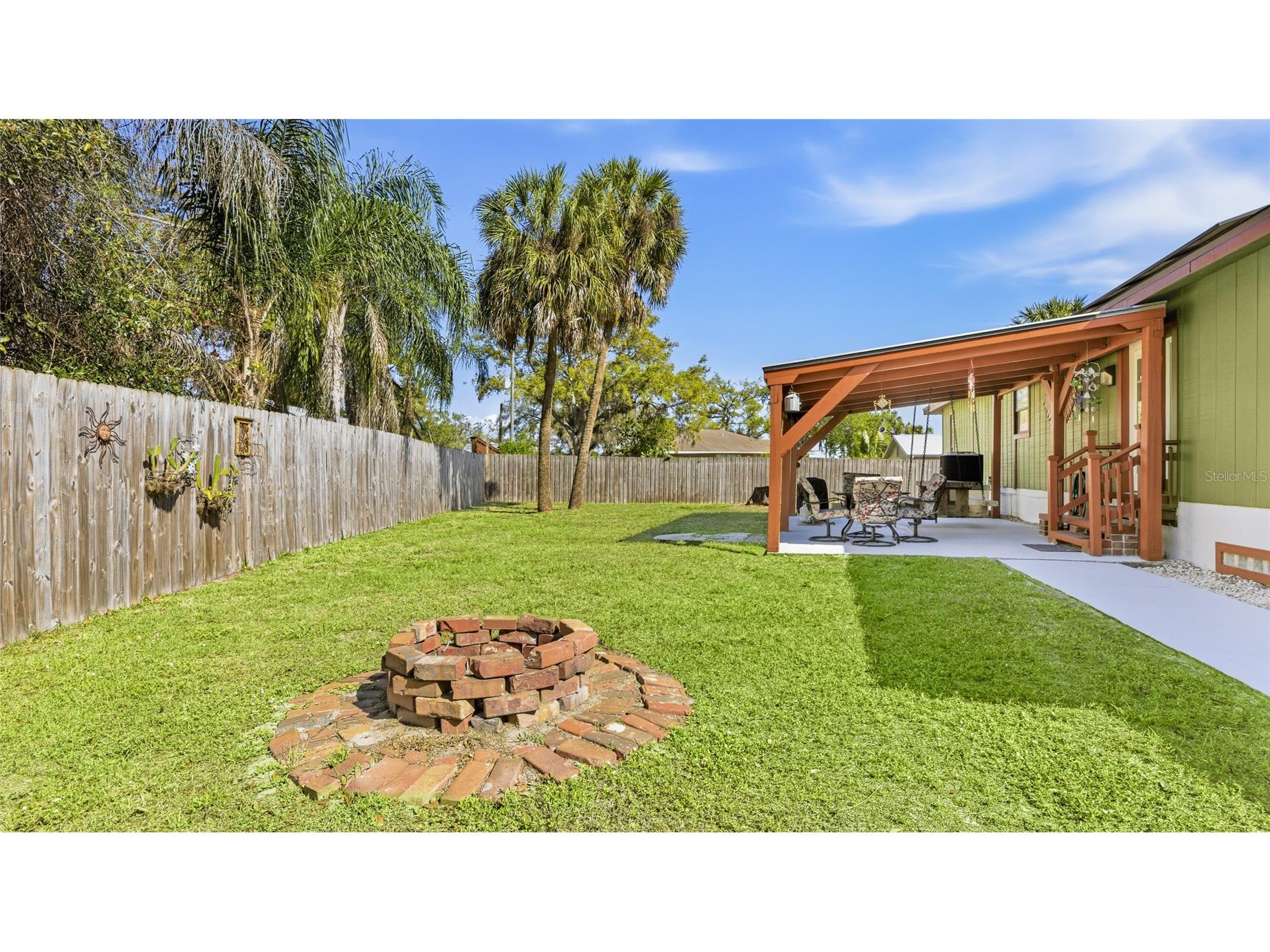 906 Tropical Drive Bradenton FL 34208 A4686030 image43