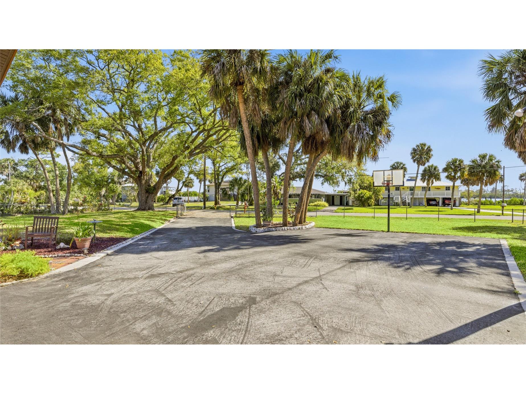 906 Tropical Drive Bradenton FL 34208 A4686030 image47