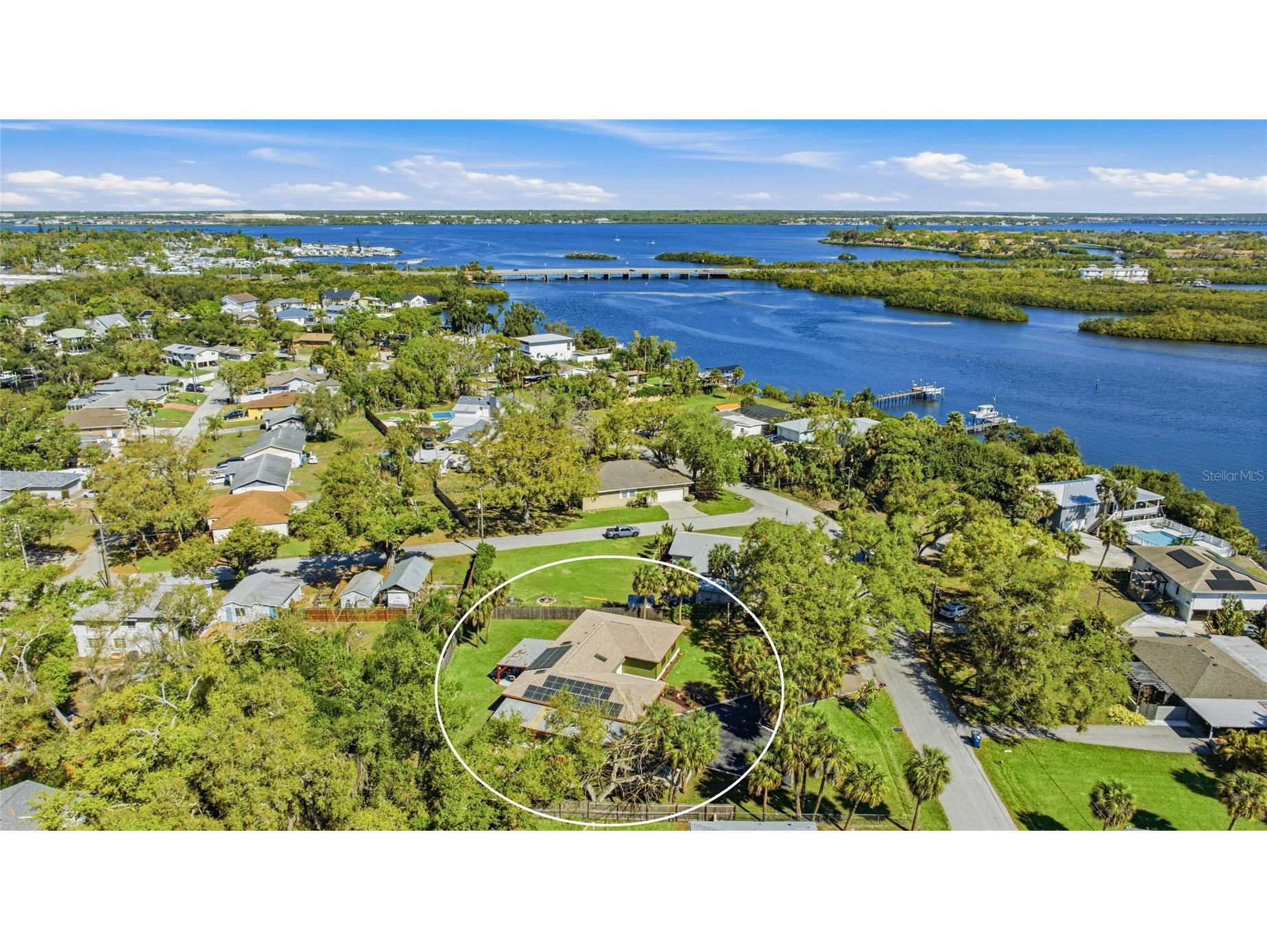 906 Tropical Drive Bradenton FL 34208 A4686030 image48