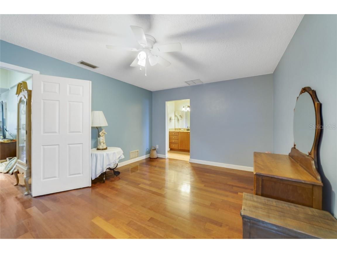 906 Village Green Road Deland FL 32720 V4946108 image12