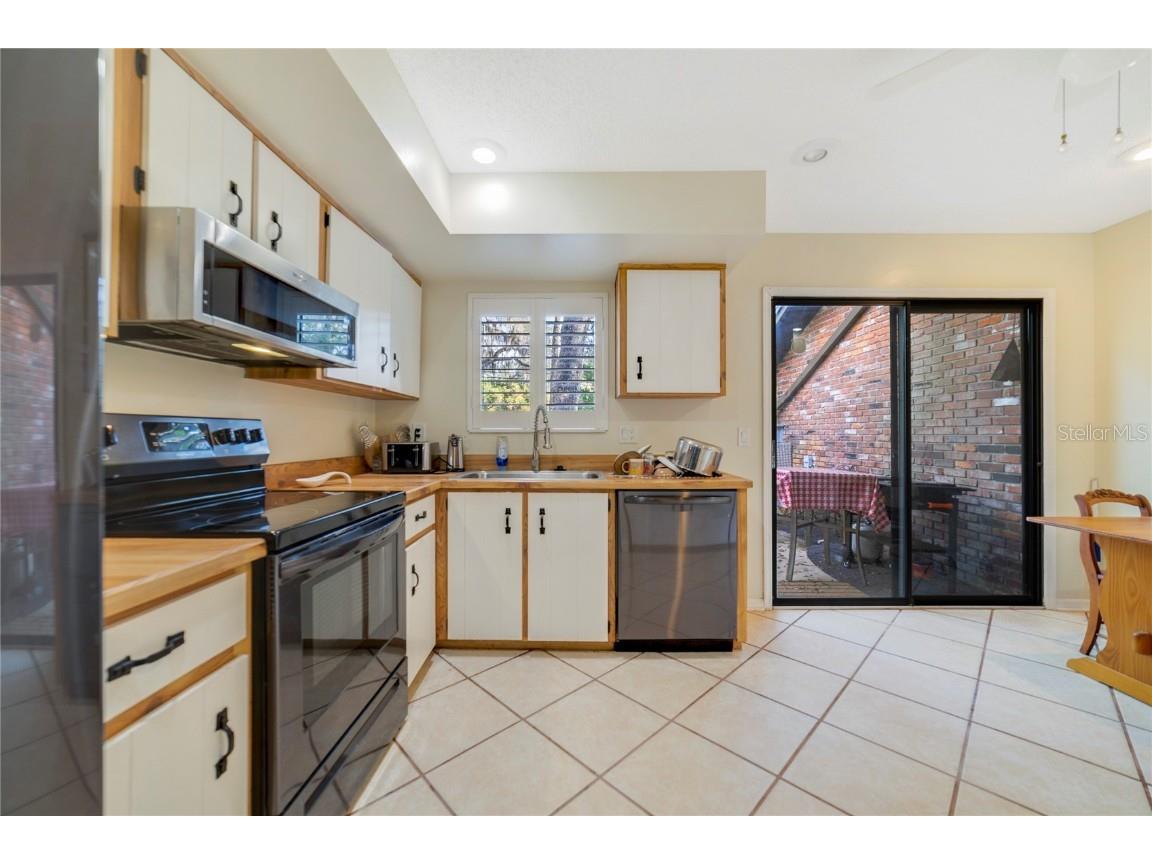 906 Village Green Road Deland FL 32720 V4946108 image22