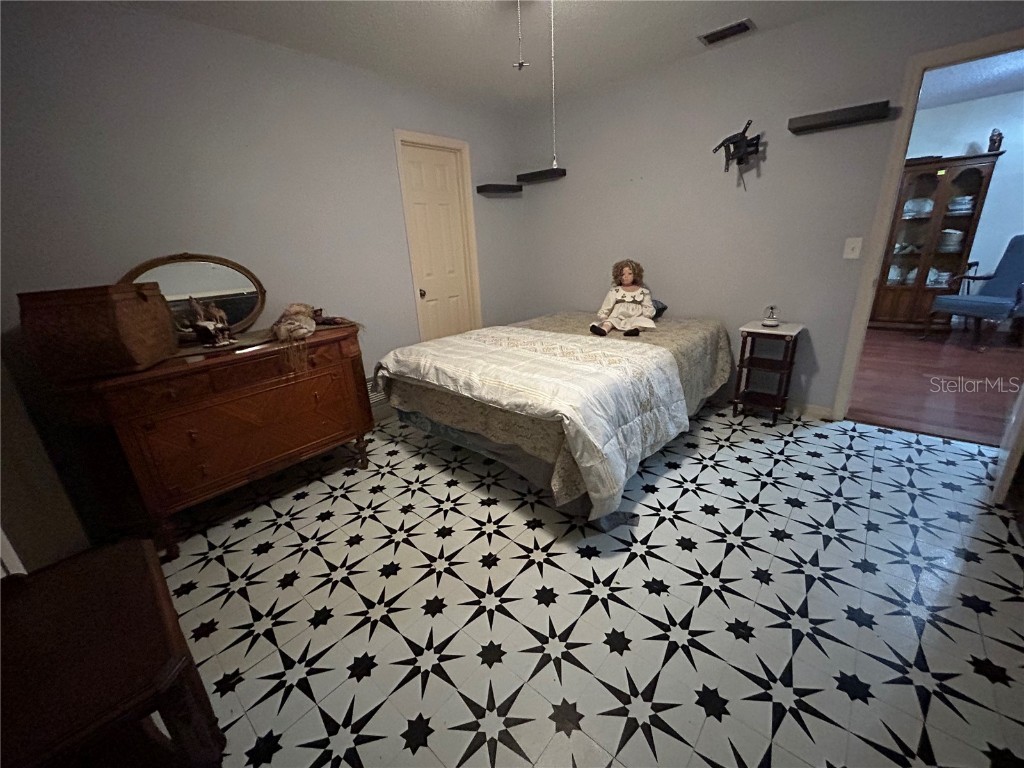 906 Village Green Road Deland FL 32720 V4946108 image29