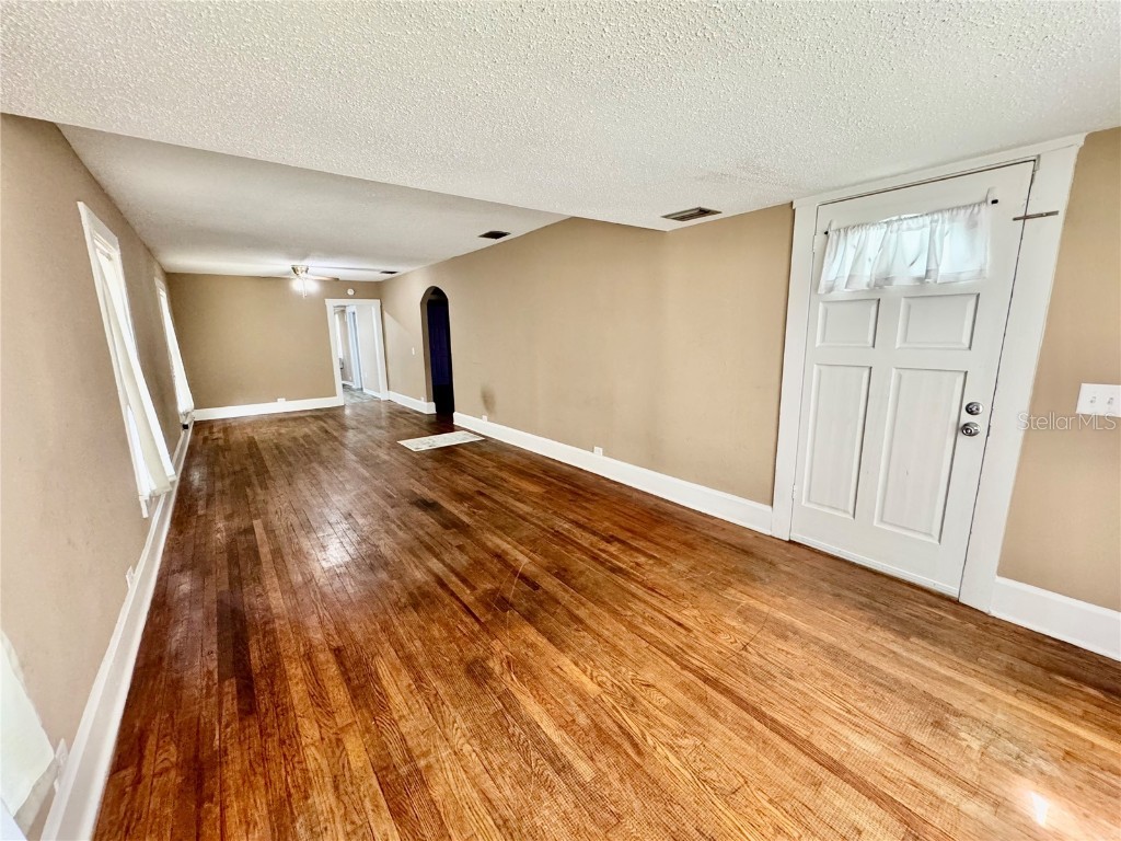 906 W Baker Street Plant City FL 33563 TB8449569 image5