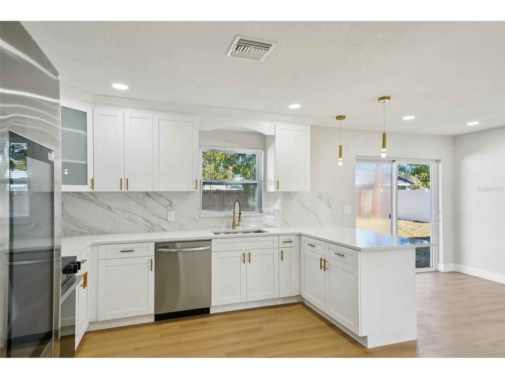 9061 Sunrise Drive Largo FL 33773 TB8466442 image24