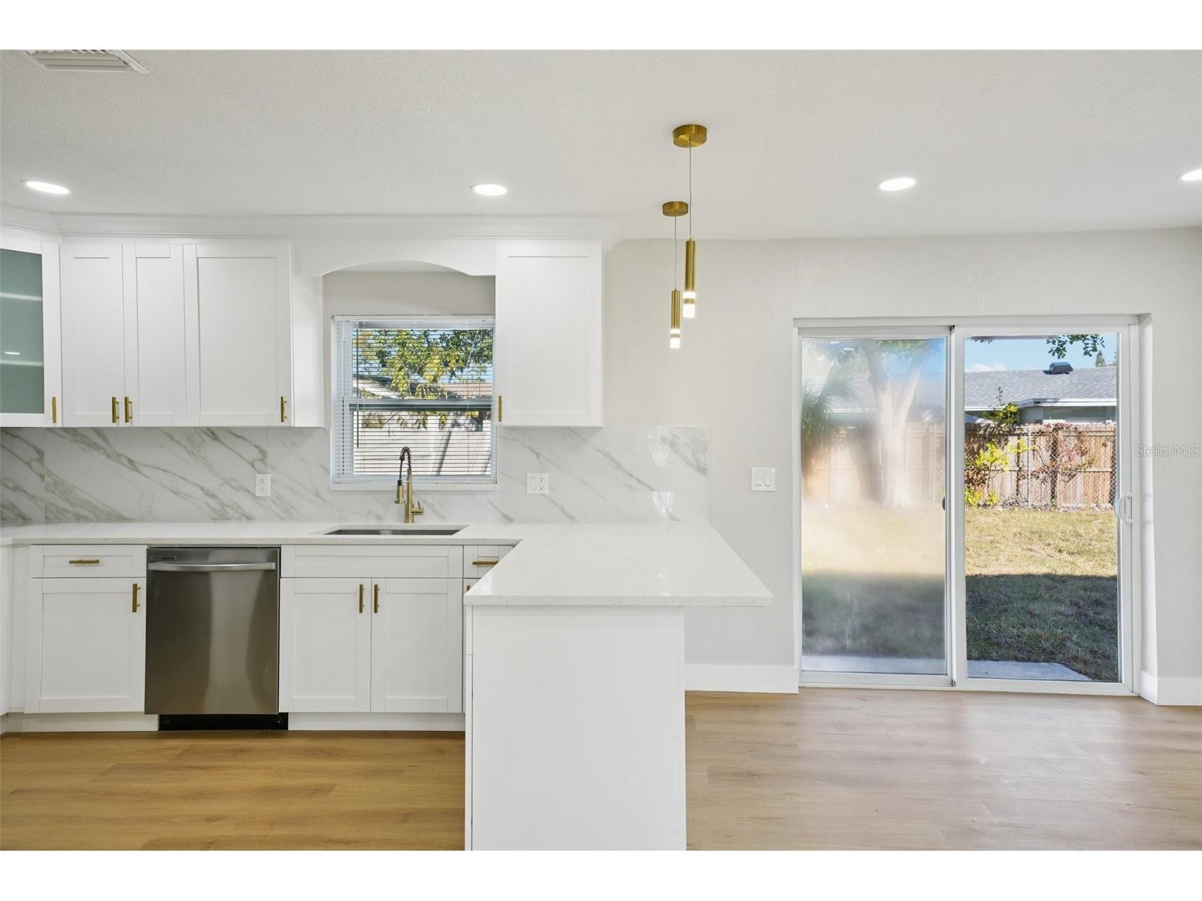 9061 Sunrise Drive Largo FL 33773 TB8466442 image25