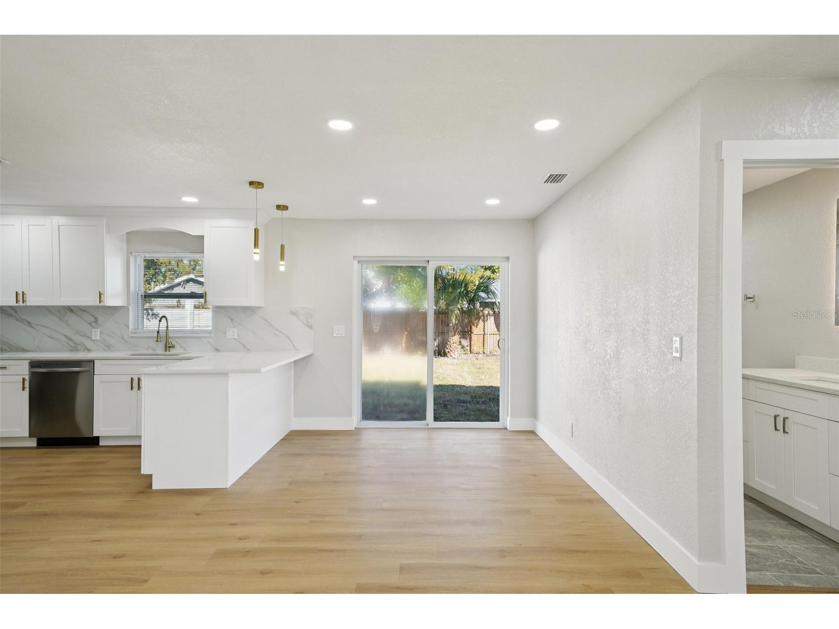 9061 Sunrise Drive Largo FL 33773 TB8466442 image7