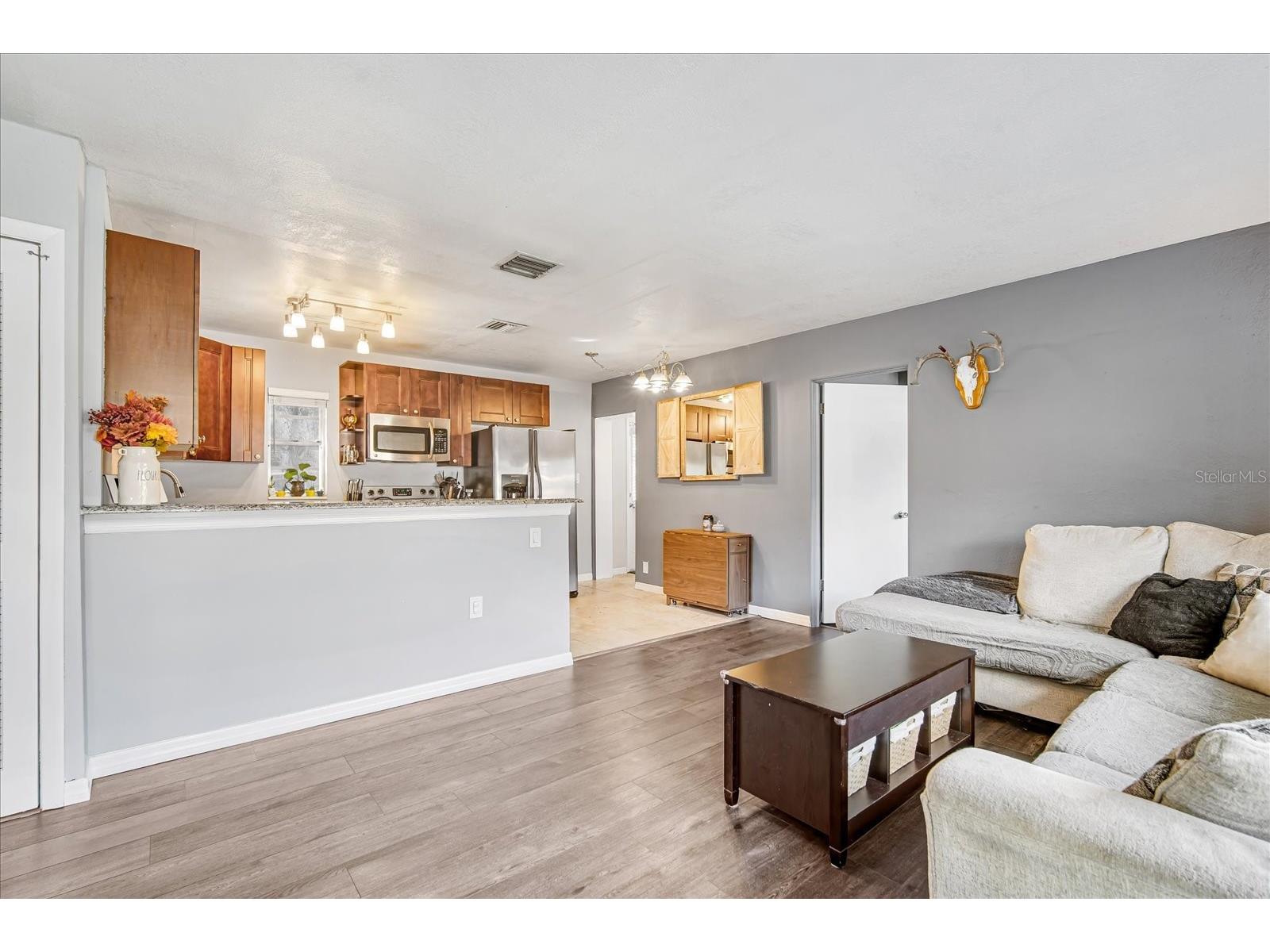 9064 93rd Street Seminole FL 33777 TB8507459 image3
