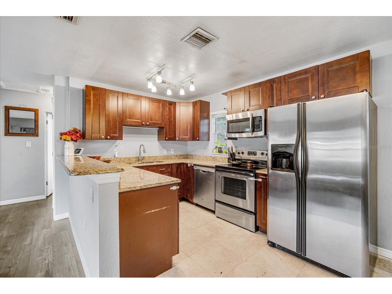 9064 93rd Street Seminole FL 33777 TB8507459 image6