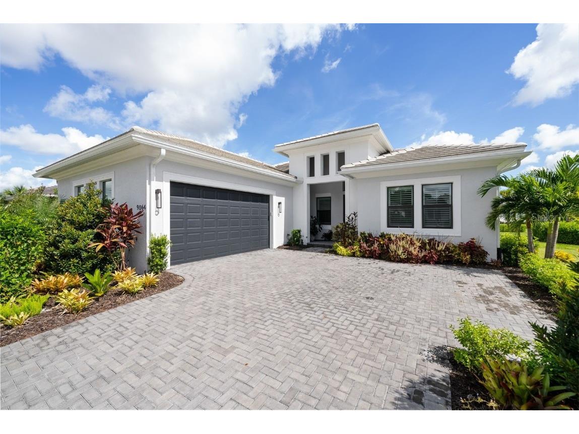 9064 Bernini Place Sarasota FL 34240 A4623166 image1