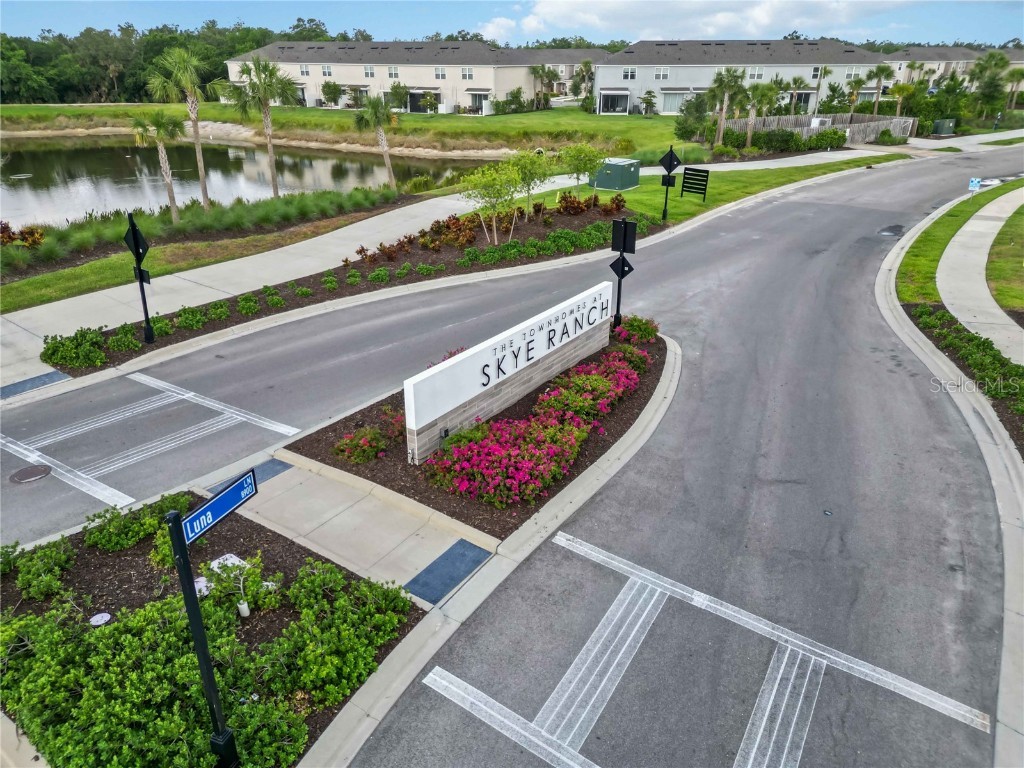 9064 Driven Snow Street Sarasota FL 34241 A4652990 image2