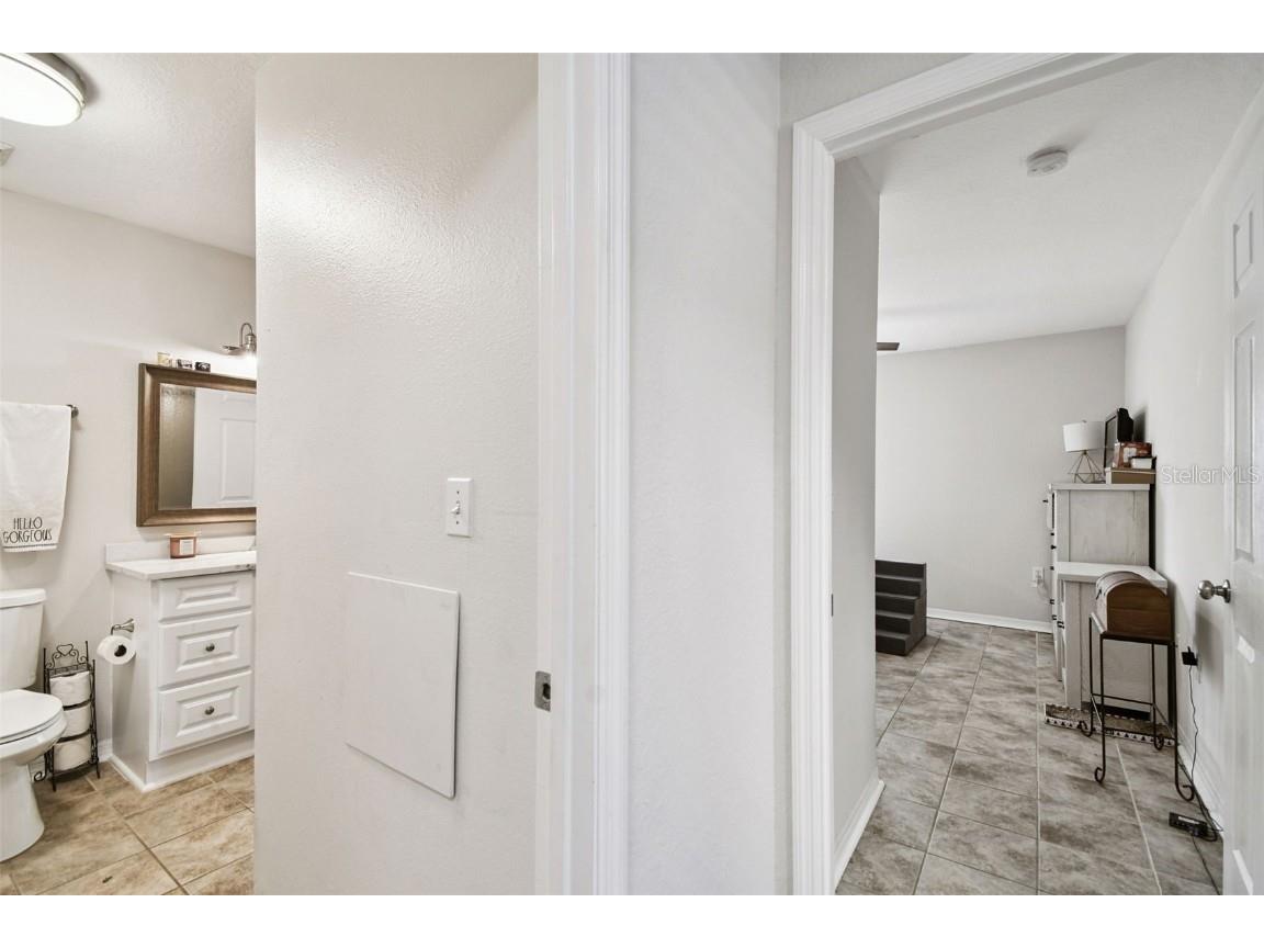 9064 Lake Chase Island Way Tampa FL 33626 TB8433930 image32