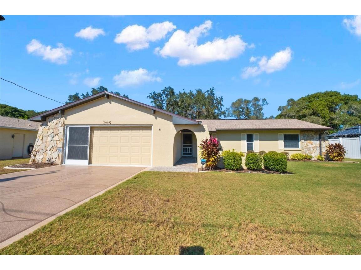 9069 Gaynor Street Spring Hill FL 34608 W7858756 image1
