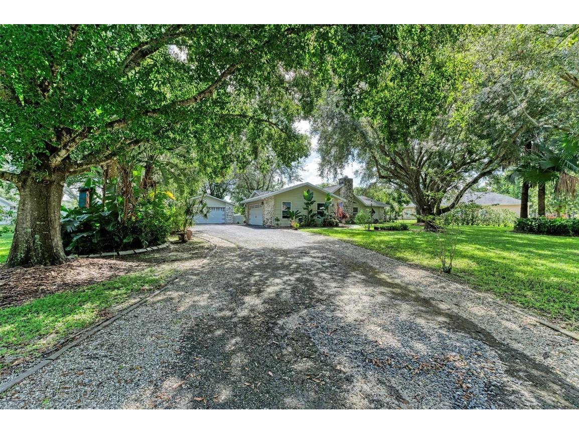 907 136th Street E Bradenton FL 34212 A4622579 image1