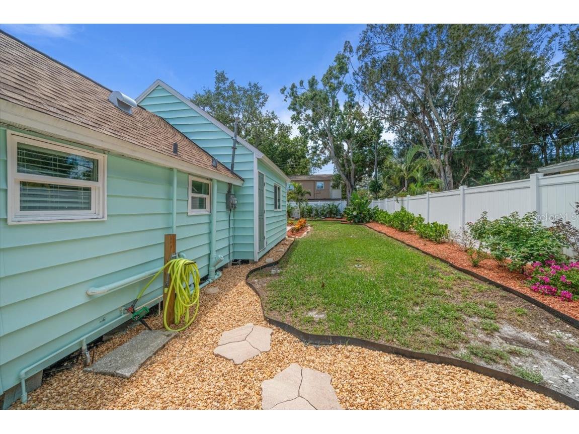 907 15th Avenue NW Largo FL 33770 TB8420117 image34