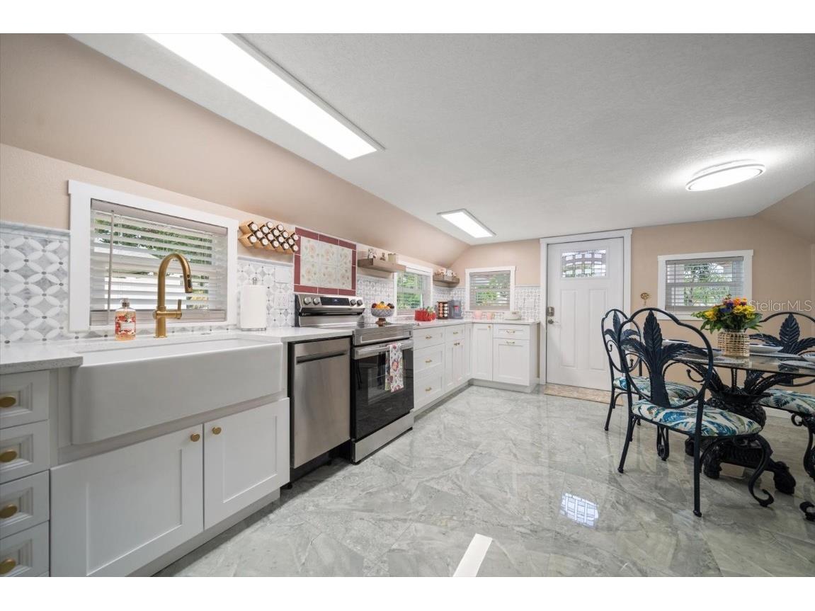 907 15th Avenue NW Largo FL 33770 TB8420117 image6