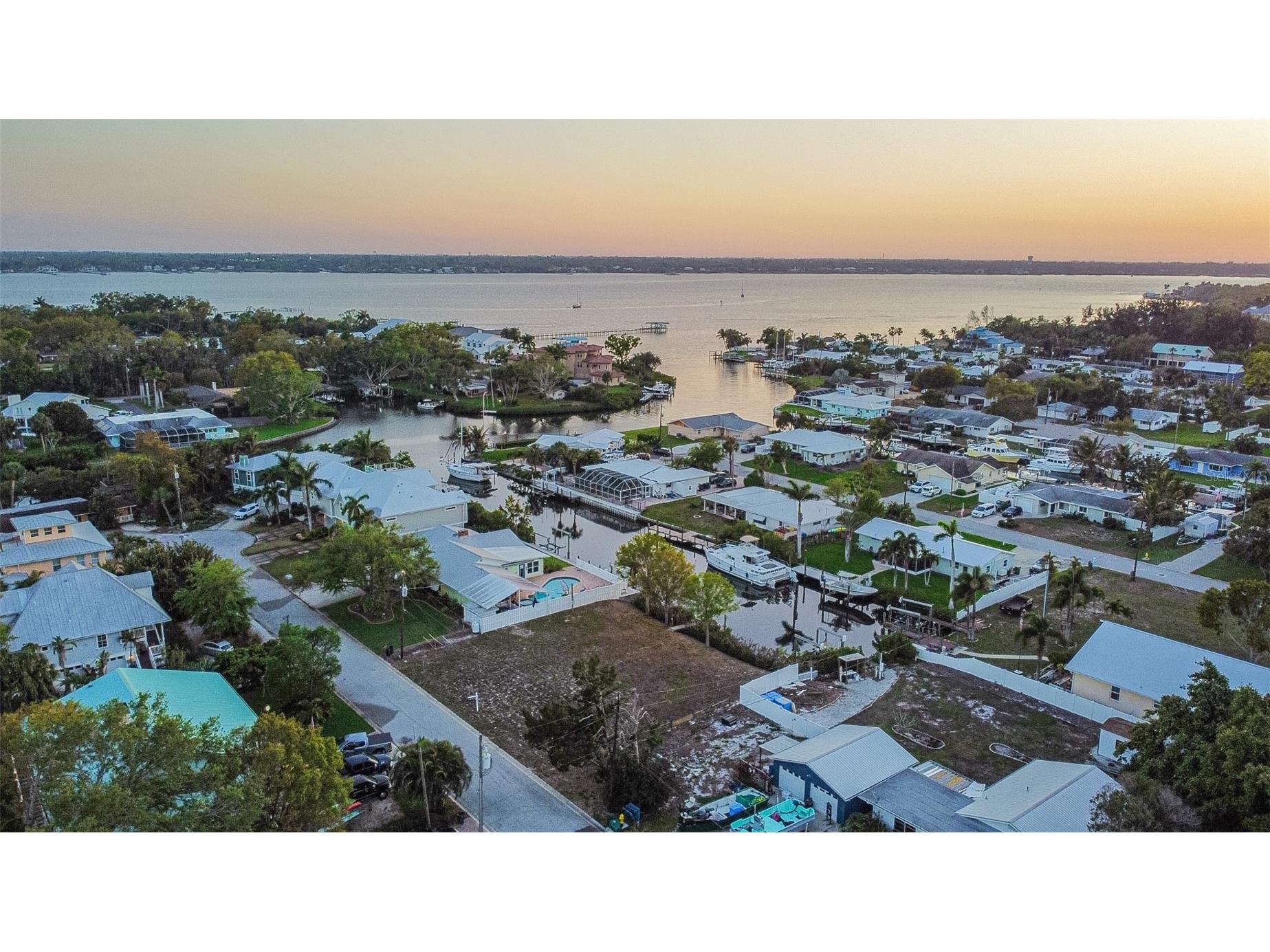 907 22nd Avenue W Palmetto FL 34221 A4685992 image9