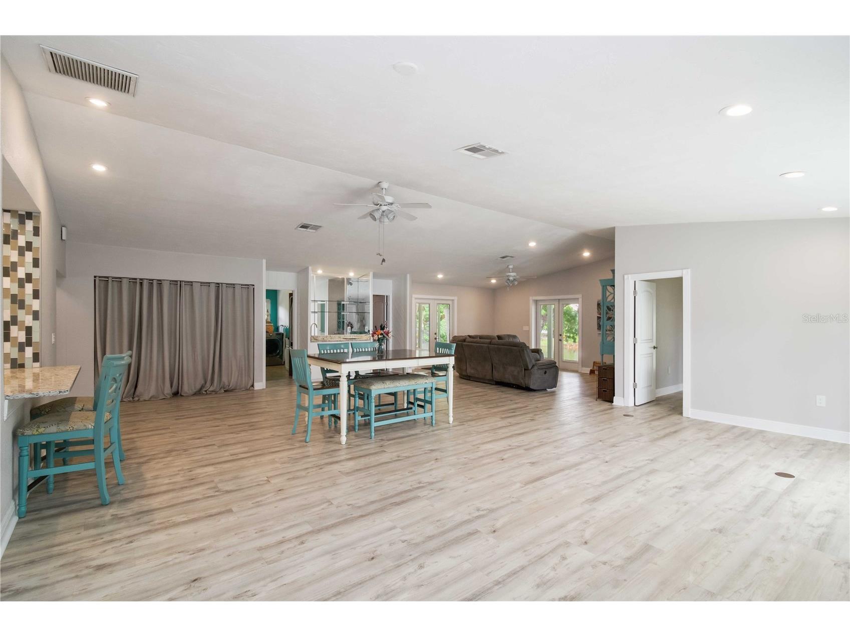 907 69th Street NW Bradenton FL 34209 A4688823 image21
